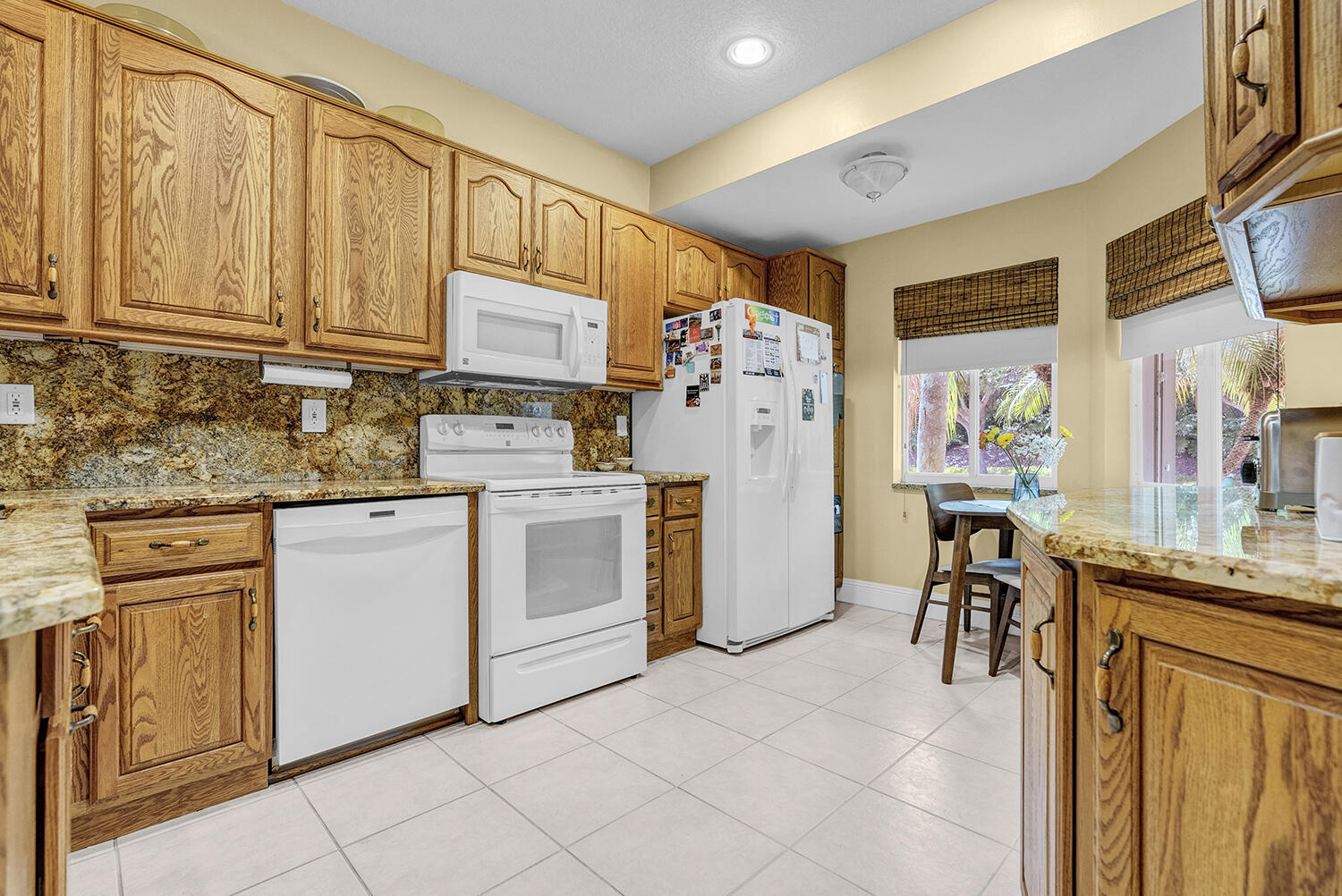 Welcome to Heron Bay, a beautiful and desirable gated community offeri – image 12