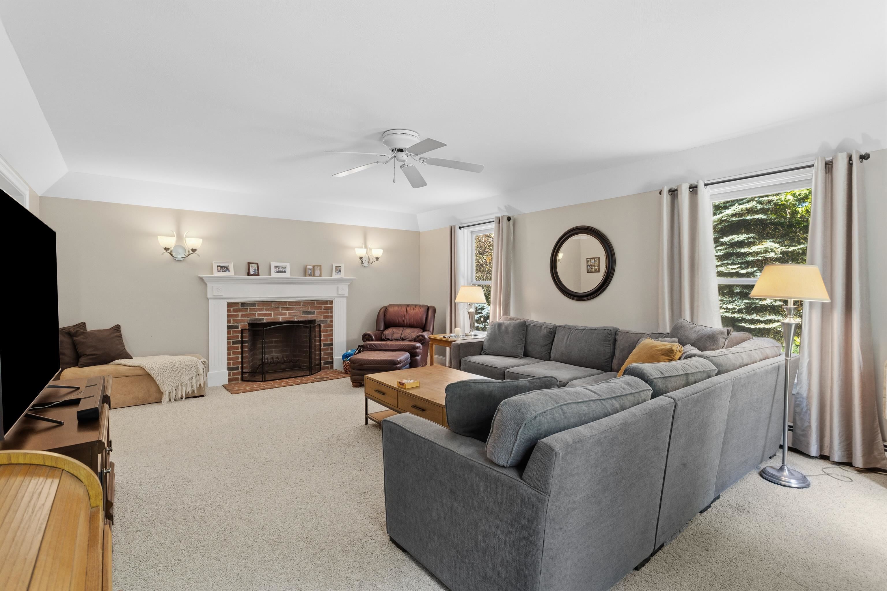 7 7 Premier Drive, Londonderry, New Hampshire, 03053, USA, 4 Bedrooms Bedrooms, ,3 BathroomsBathrooms,Residential,For Sale,7 Premier Drive,5096108