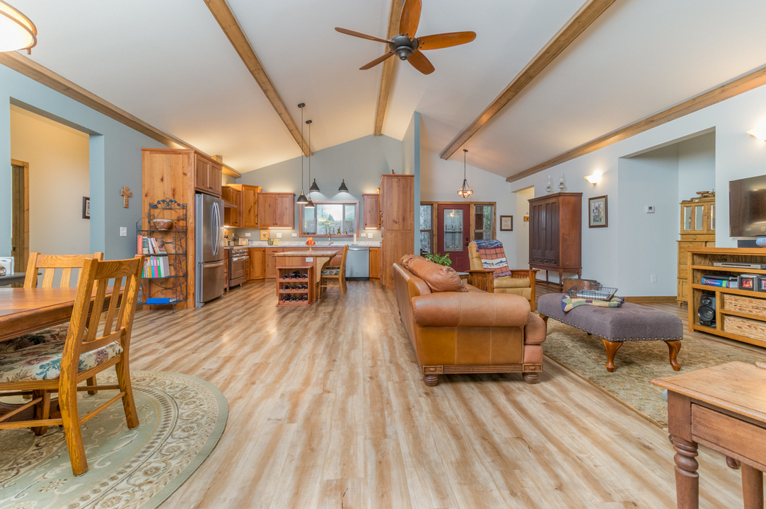 427 427 Wood Duck Lane, Bonners Ferry, Idaho, 83805, USA, 3 Bedrooms Bedrooms, ,2 BathroomsBathrooms,Residential,For Sale,427 Wood Duck Lane,cc178308-f014-4d2e-ac5a-8c284a