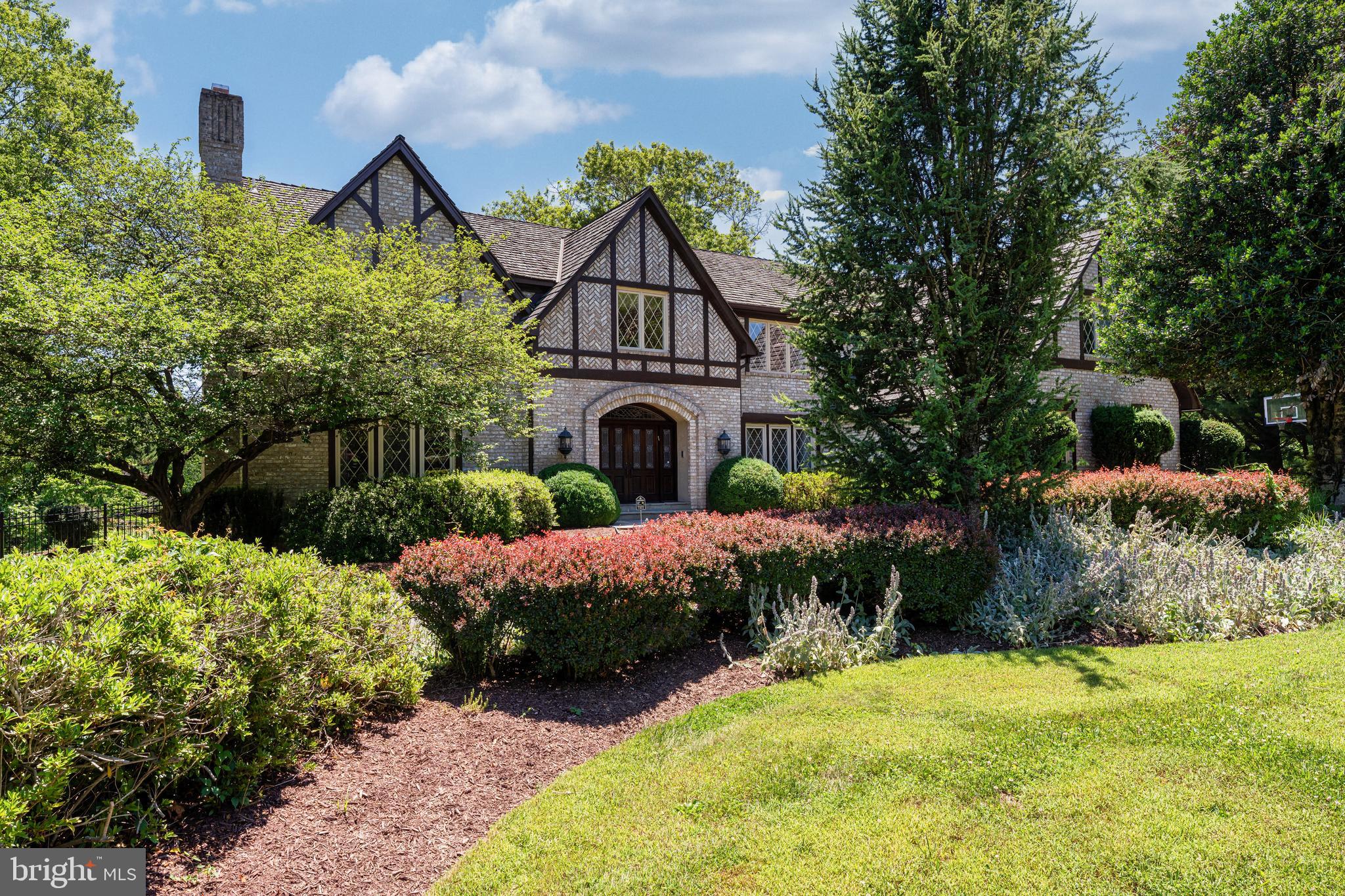 11512 11512 Big Piney Way, Potomac, Maryland, 20854, USA, 5 Bedrooms Bedrooms, ,8 BathroomsBathrooms,Residential,For Sale,11512 Big Piney Way,MDMC2237964