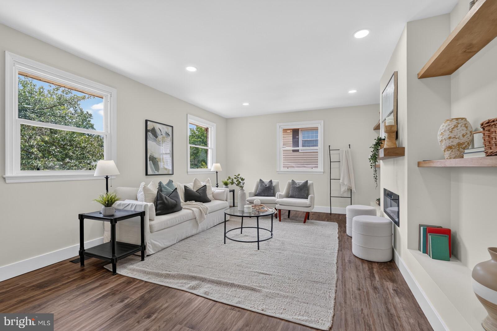 Beautifully Renovated Single-Family Home in Sought-After Kettering – 5 – image 5