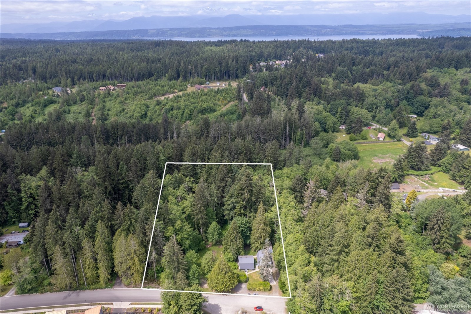 Rare opportunity to enjoy space, flexibility, and income potential on – image 40