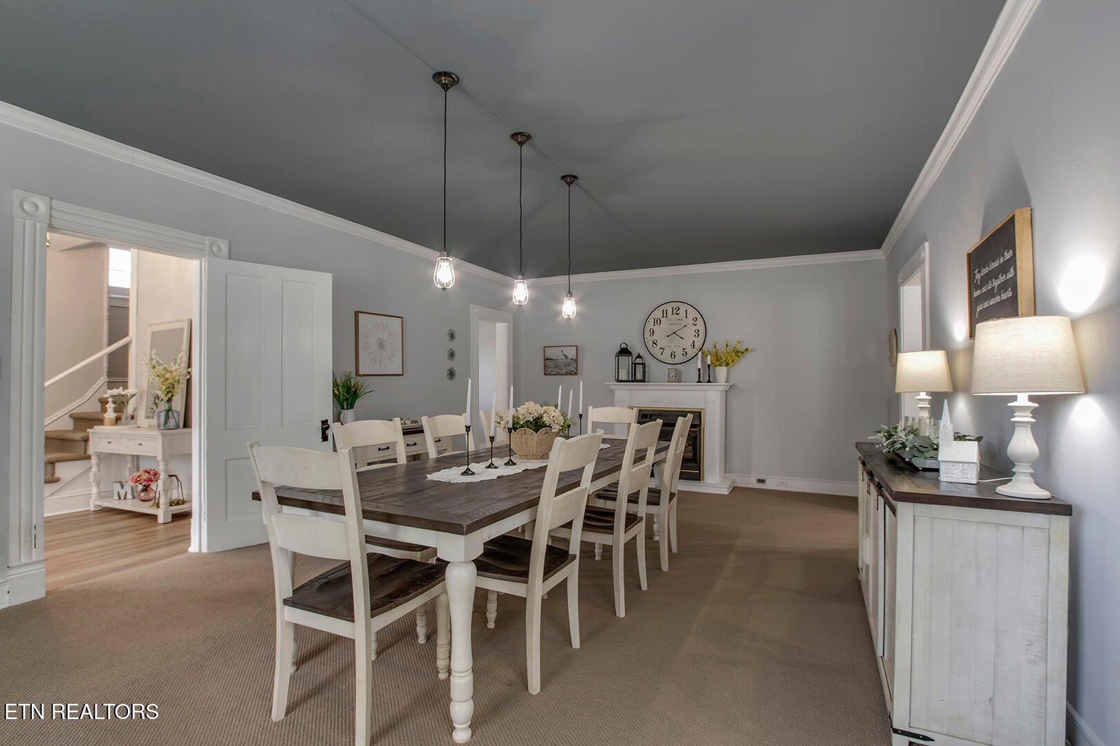 Are you looking for an adorable home with character, comfort, and styl – image 14