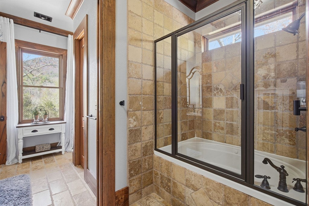 Architectural Mountain Sanctuary on 5+ Private Acres. Experience refin – image 66