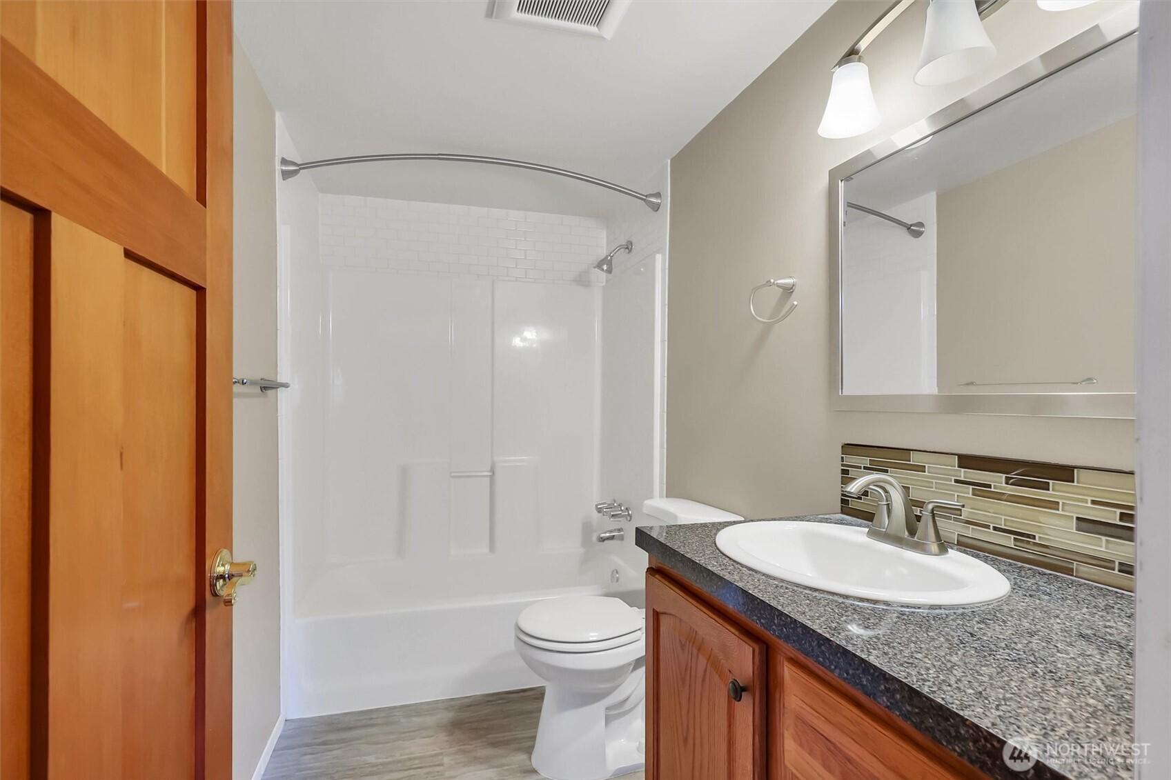 13722 13722 Interlake Avenue, Seattle, Washington, 98133, USA, 2 Bedrooms Bedrooms, ,2 BathroomsBathrooms,Residential,For Sale,13722 Interlake Avenue,2490690