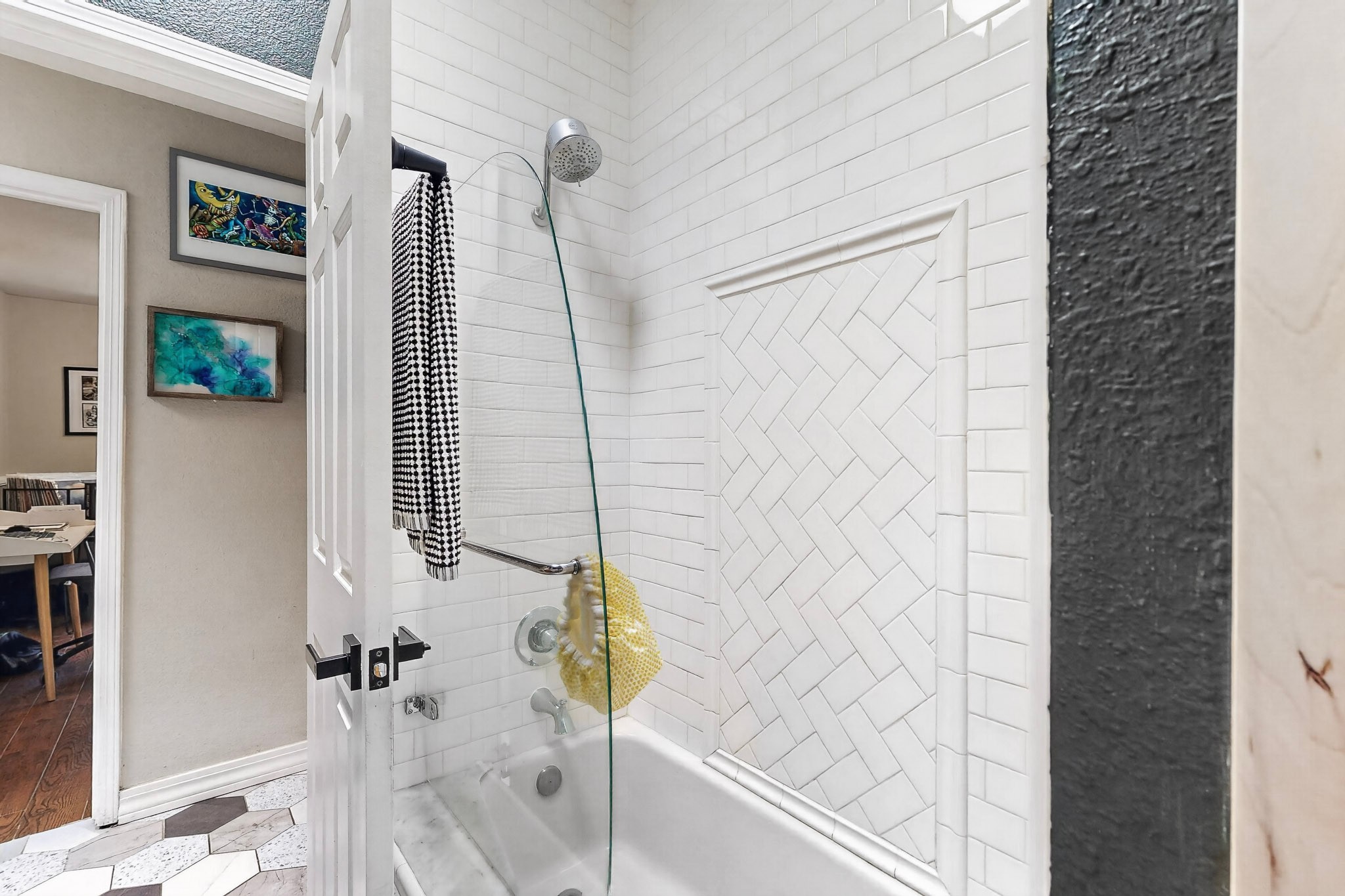 9104 9104 Thorton Avenue NE, Albuquerque, New Mexico, 87109, USA, 3 Bedrooms Bedrooms, ,2 BathroomsBathrooms,Residential,For Sale,9104 Thorton Avenue NE,1108296