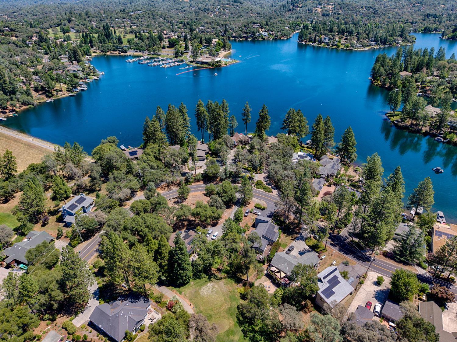 11035 11035 Lakeshore, Auburn, California, 95602, USA, 2 Bedrooms Bedrooms, ,3 BathroomsBathrooms,Residential,For Sale,11035 Lakeshore,226075539