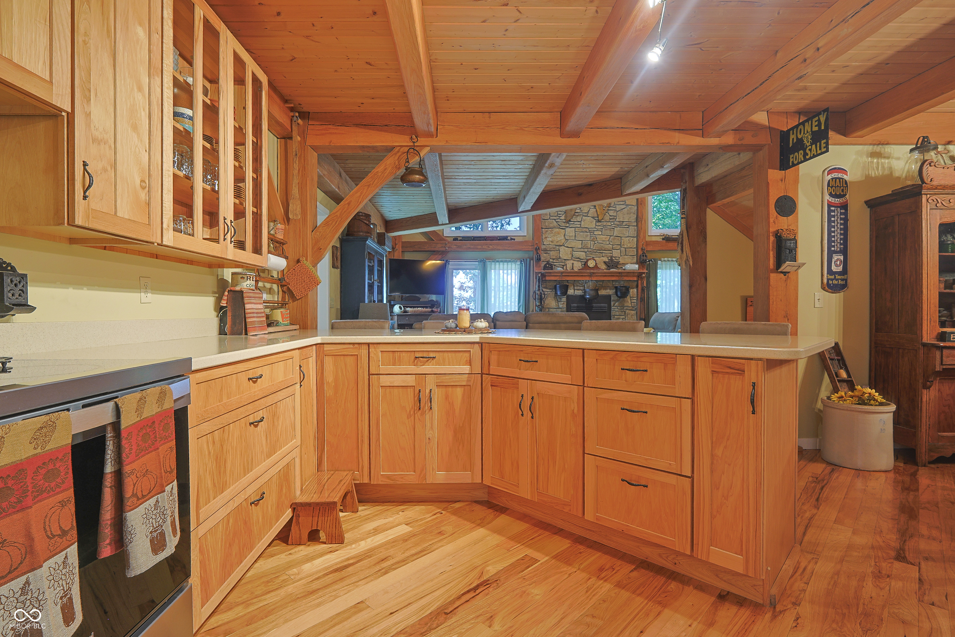 Custom red oak timber-frame home with Lake Monroe views, located in Sa – image 25