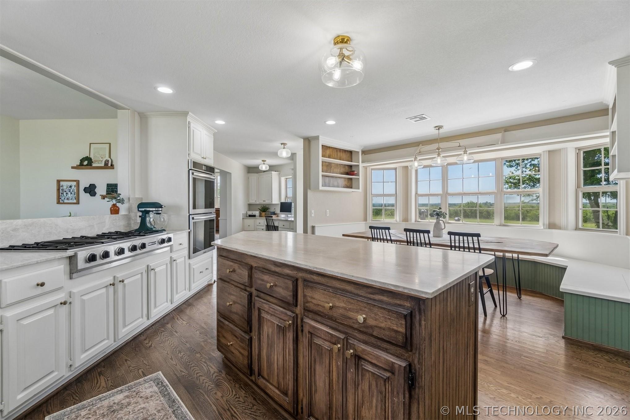 Country Luxury at Its Finest! Nestled on 18 breathtaking acres with pa – image 30