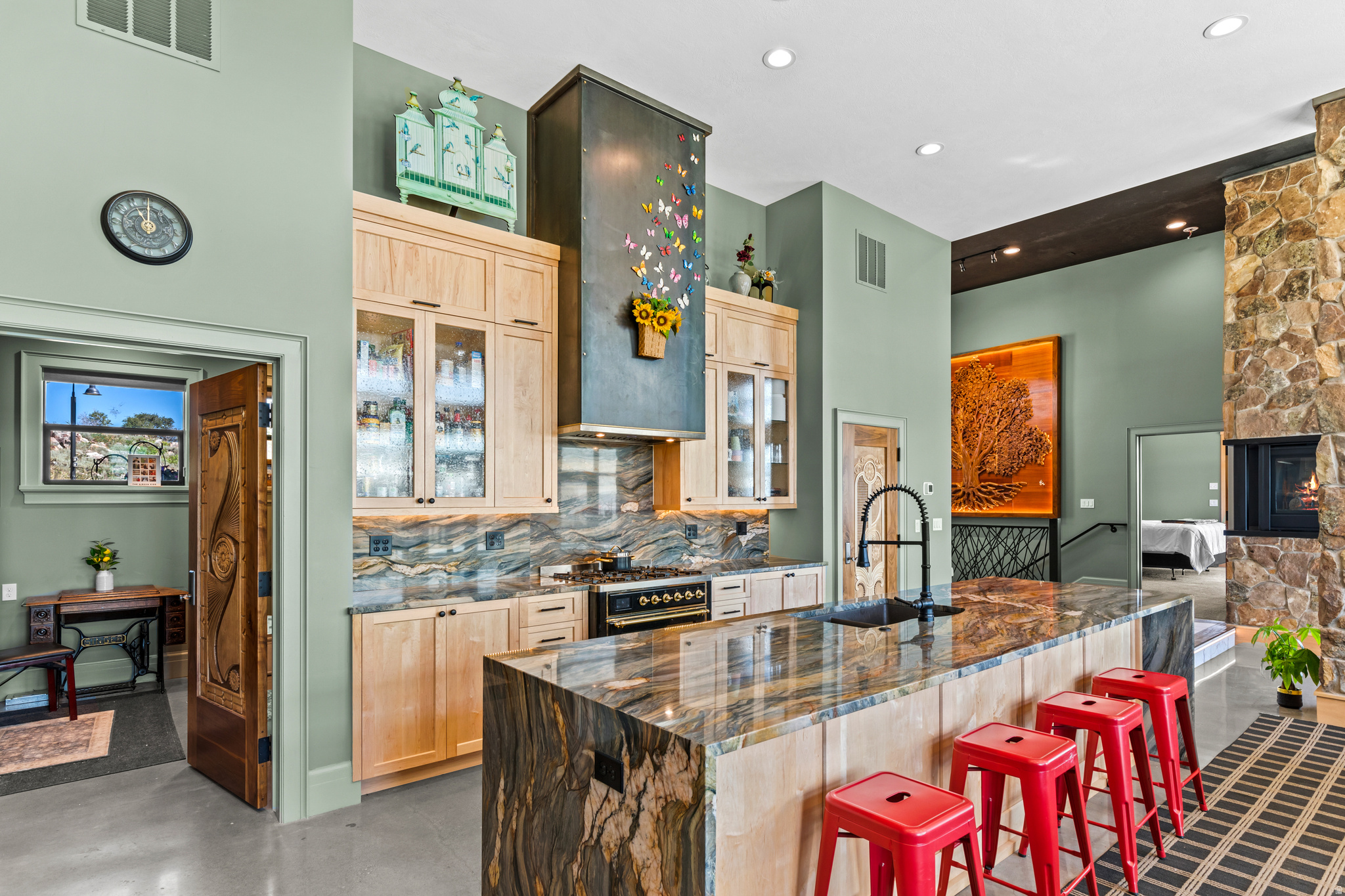 Set amid the breathtaking mountains of Bear Lake Valley, Liberty Ranch – image 5
