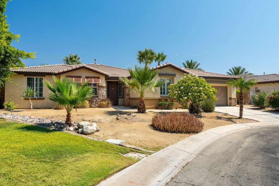 Exceptional opportunity to own a spacious 4 bedroom, 3 bath residence – image 2