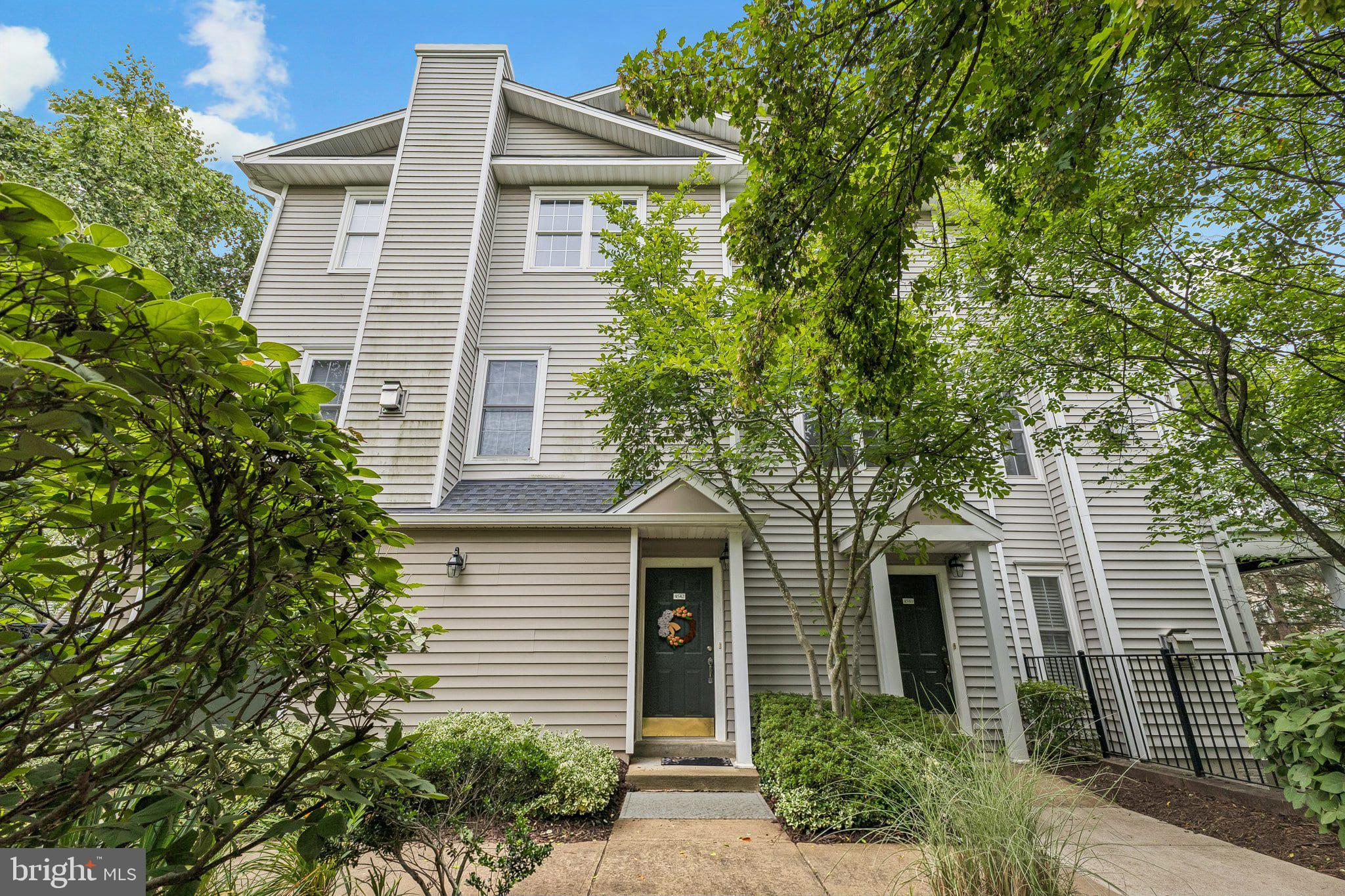 4542 4542 Superior Square, Fairfax, Virginia, 22033, USA, 3 Bedrooms Bedrooms, ,3 BathroomsBathrooms,Residential,For Sale,4542 Superior Square,VAFX2313172