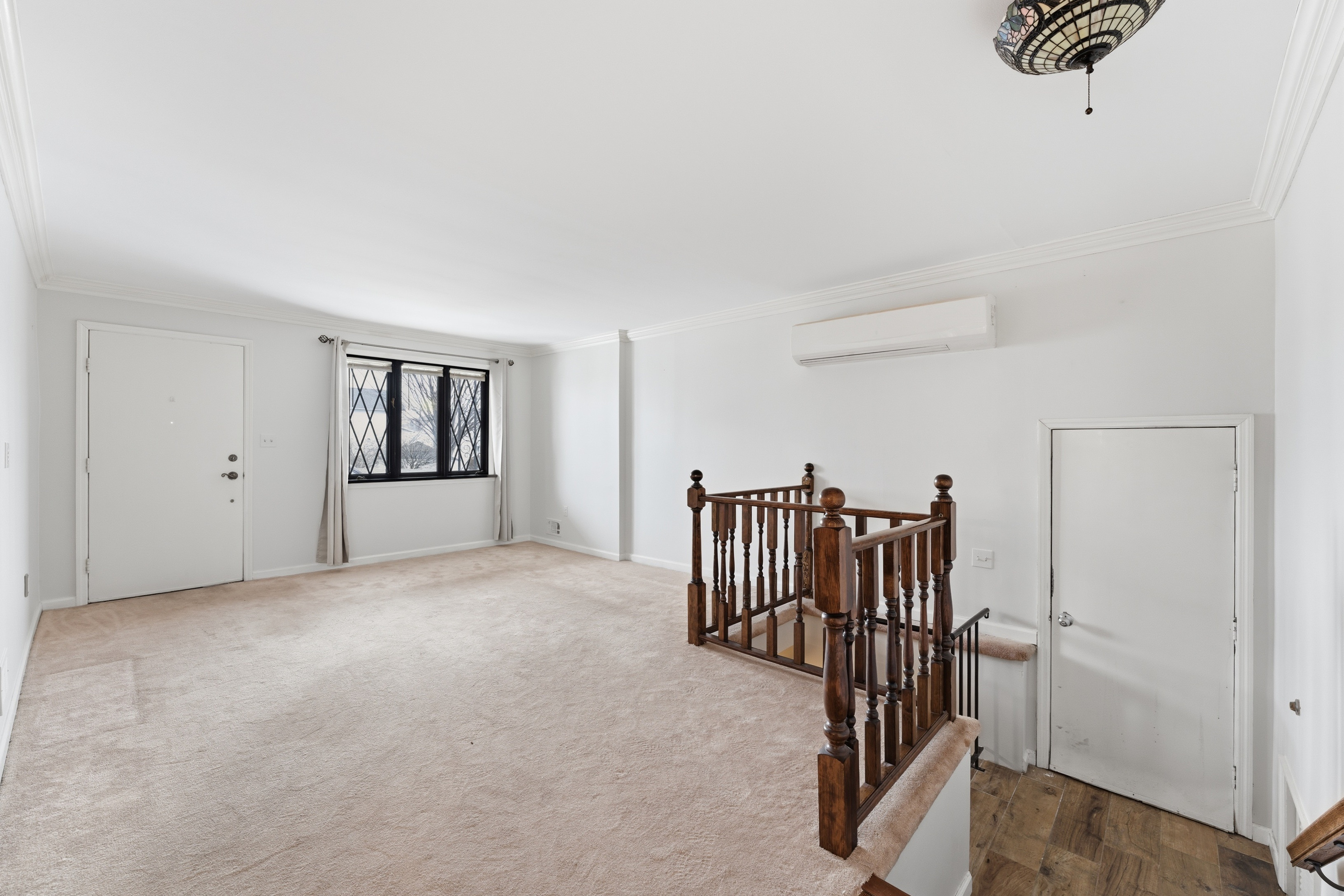 229 229 Centre Avenue, Secaucus, New Jersey, 07094, USA, 4 Bedrooms Bedrooms, ,2 BathroomsBathrooms,Residential,For Sale,229 Centre Avenue,26004821
