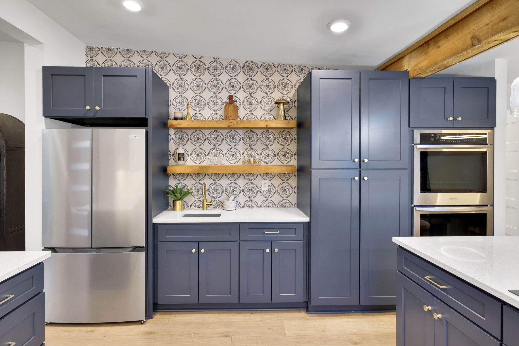 Experience the ultimate coastal lifestyle in this stunning Jacksonvill – image 14