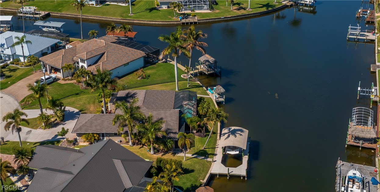 If youre looking for the perfect blend of luxury and Florida lifestyle – image 10