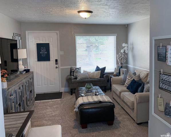889 889 W 3600 S, Bountiful, Utah, 84010, USA, 4 Bedrooms Bedrooms, ,2 BathroomsBathrooms,Residential,For Sale,889 W 3600 S,ae96fc8c-b5fe-4c0c-a2b0-391454
