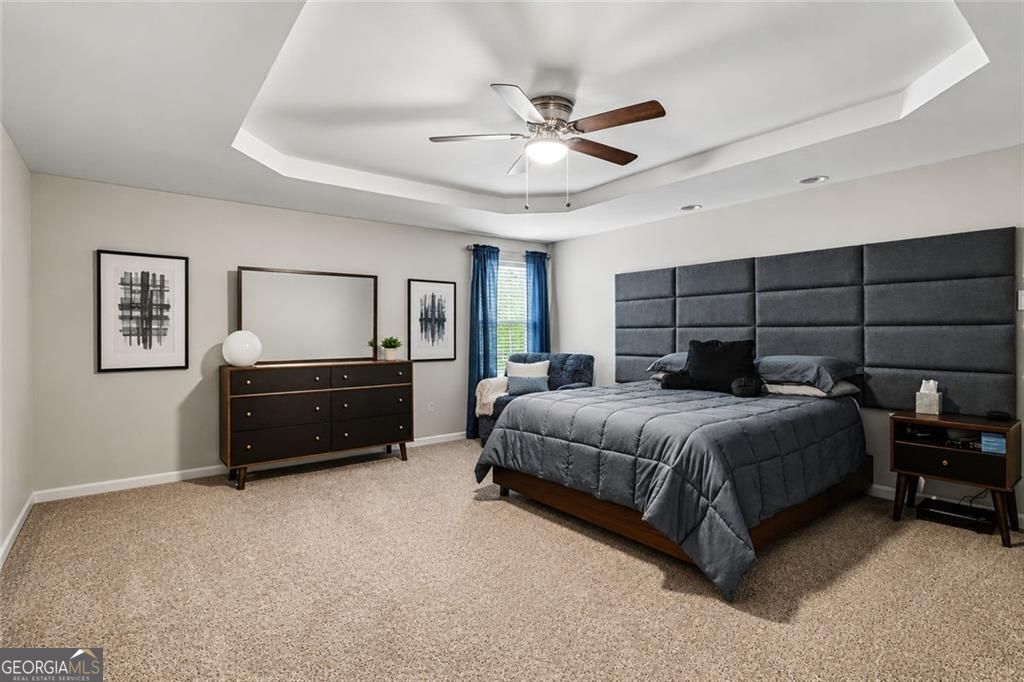 Why wait months for new construction when you can move right into a be – image 32