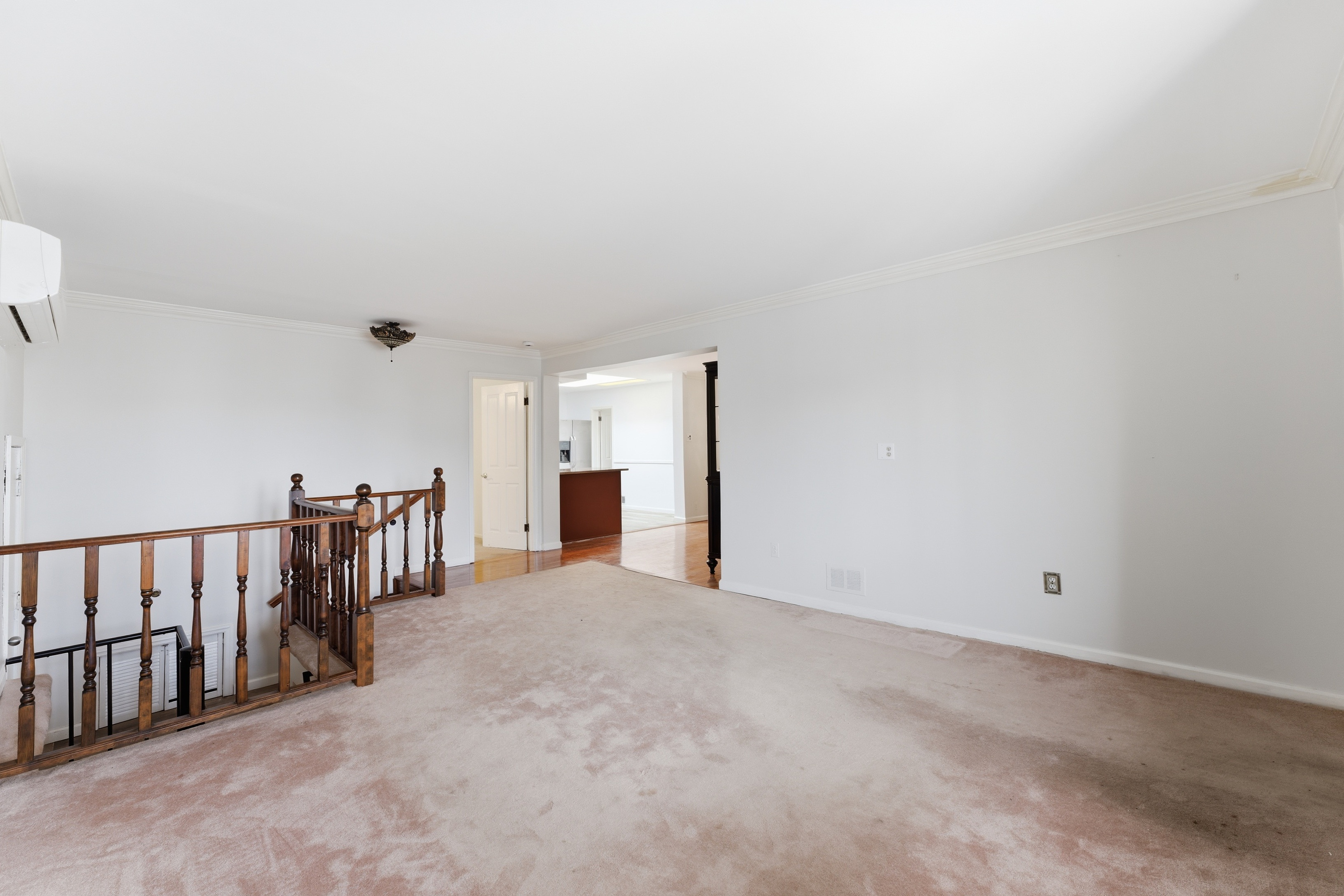 229 229 Centre Avenue, Secaucus, New Jersey, 07094, USA, 4 Bedrooms Bedrooms, ,2 BathroomsBathrooms,Residential,For Sale,229 Centre Avenue,26004821