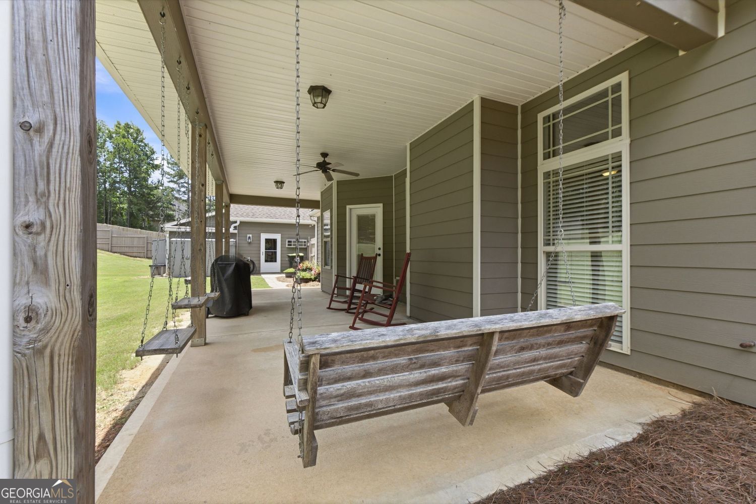 Incredible custom home with tons of bells and whistles in sought after – image 55
