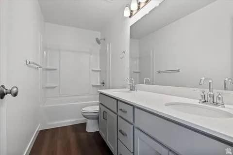 Dont miss this opportunity to own a newer 5-bedroom, 3-bath home in Ea – image 12