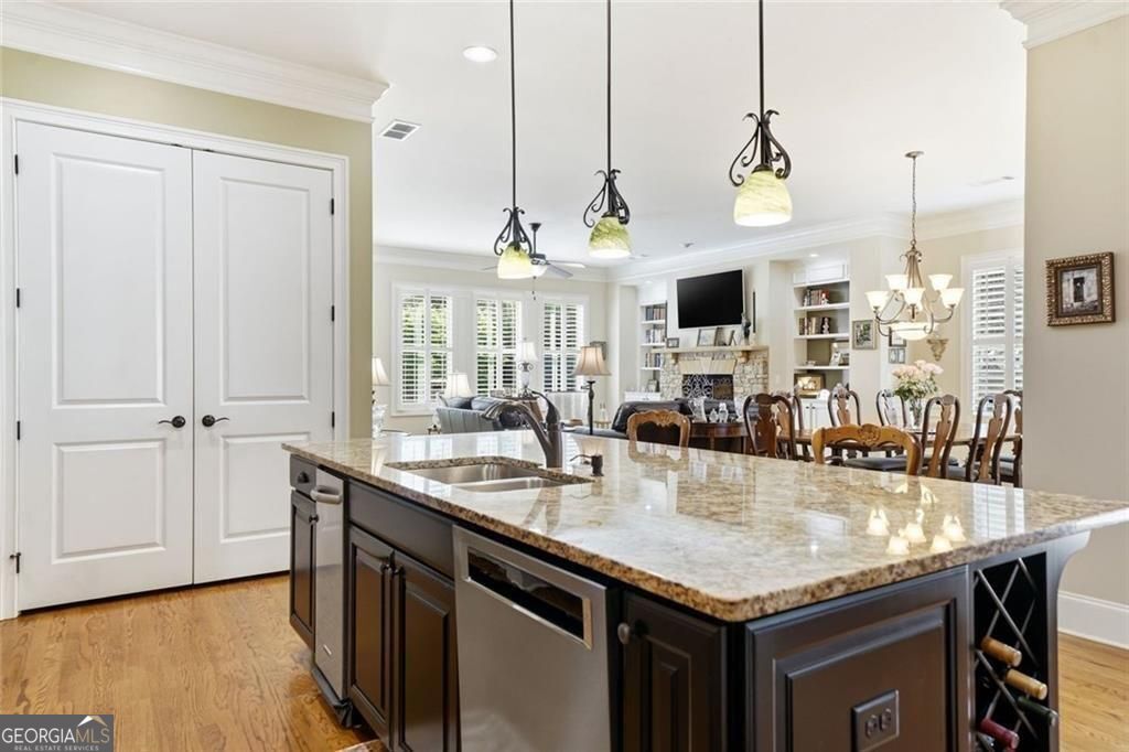 318 318 Lakeside Trace, Canton, Georgia, 30115, USA, 3 Bedrooms Bedrooms, ,4 BathroomsBathrooms,Residential,For Sale,318 Lakeside Trace,10761748