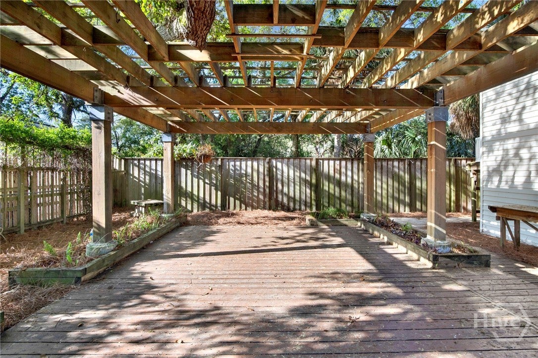 Located in the heart of Tybee Island, 407 7th Street offers the perfec – image 81