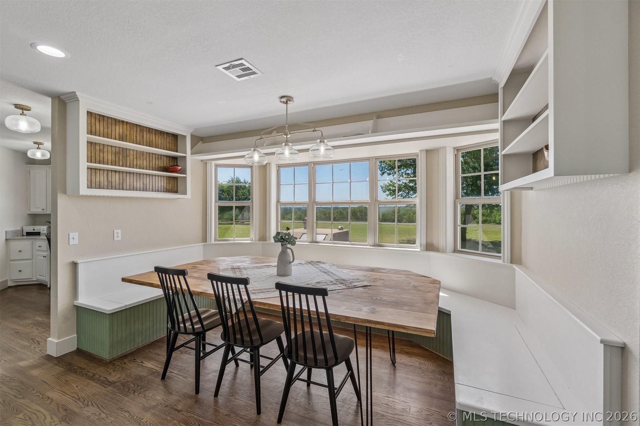 Country Luxury at Its Finest! Nestled on 18 breathtaking acres with pa – image 28