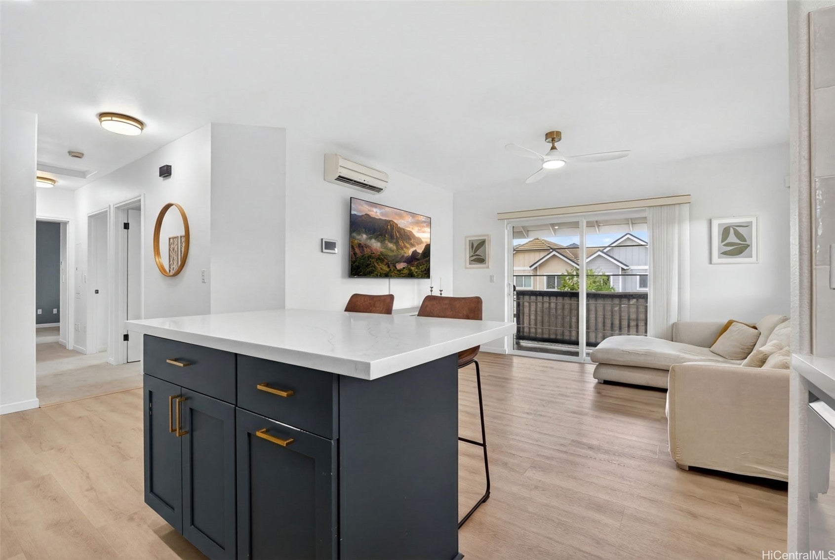 Welcome home to this inviting 3 bedroom, 2 bathroom townhome located i – image 8