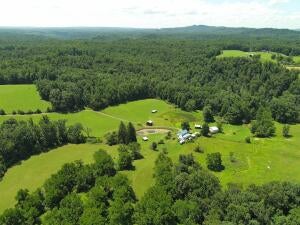 Offering One of the Most Beautiful Farms in Nicholas County A Rare opp – image 25