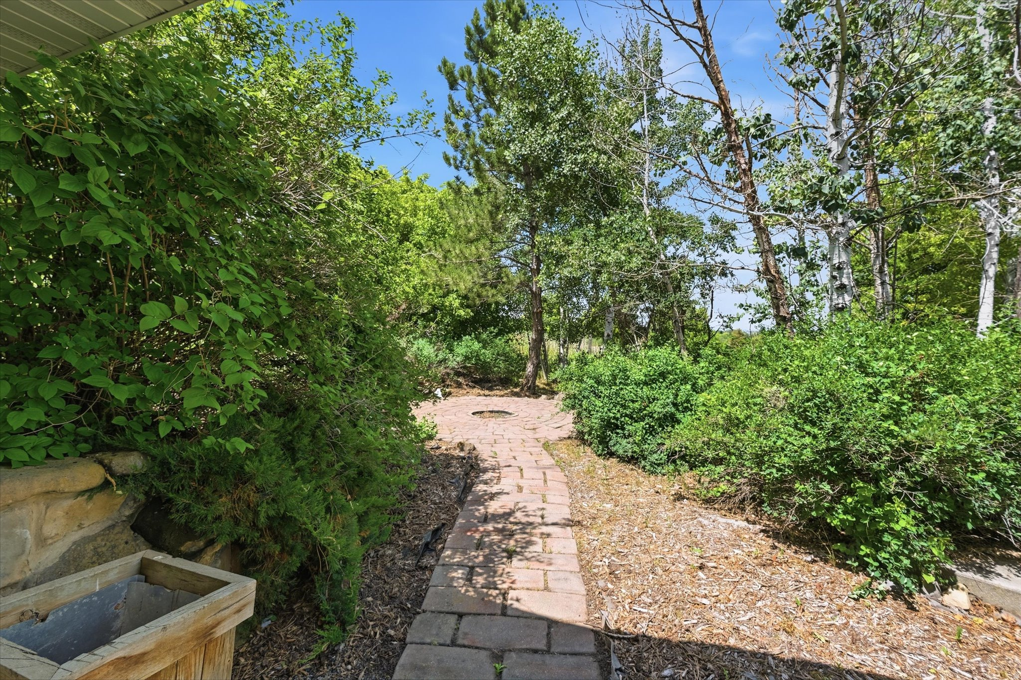 Escape to the Mendon bench where you get the country lifestyle only 15 – image 35