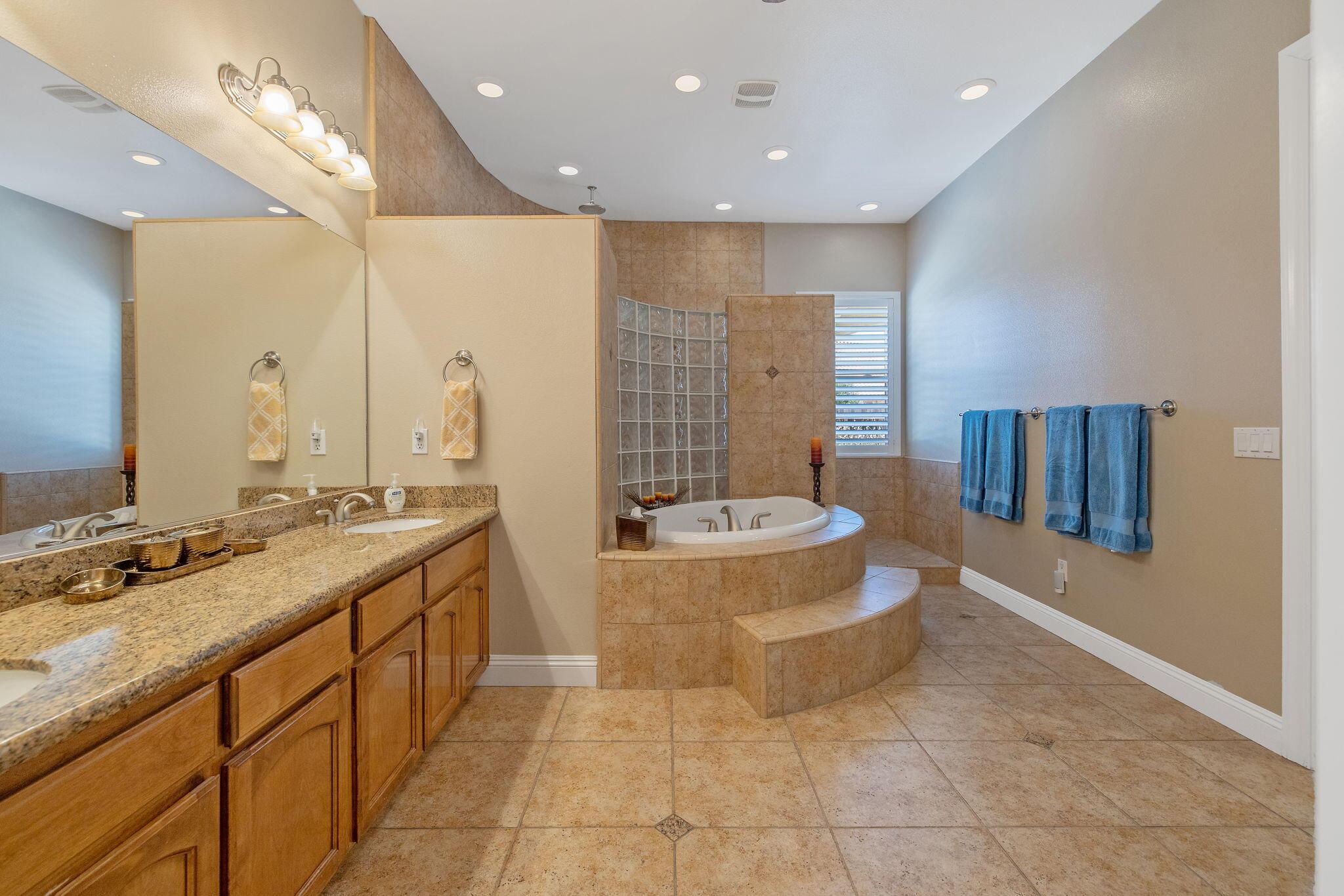 760 760 Saint James Court, Exeter, California, 93221, USA, 3 Bedrooms Bedrooms, ,4 BathroomsBathrooms,Residential,For Sale,760 Saint James Court,e3cd494e-647e-4b66-bdb7-b6c809