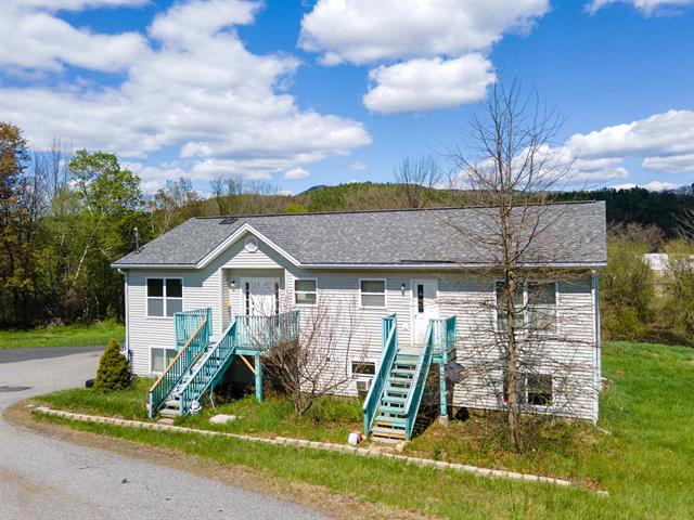 264 264 Chestnut Street, Claremont, New Hampshire, 03743, USA, 6 Bedrooms Bedrooms, ,2 BathroomsBathrooms,Residential,For Sale,264 Chestnut Street,4ecc3a4c-f87c-4c00-99bf-68620d