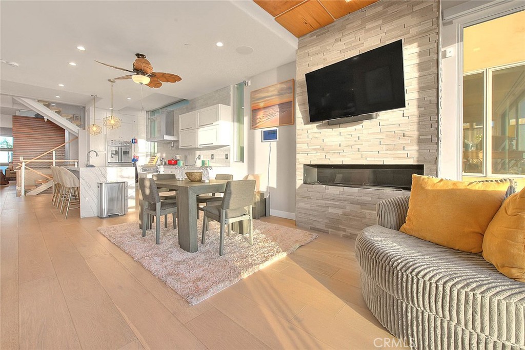 99 99 A Surfside, Surfside, California, 90743, USA, 4 Bedrooms Bedrooms, ,4 BathroomsBathrooms,Residential,For Sale,99 A Surfside,CV26025098