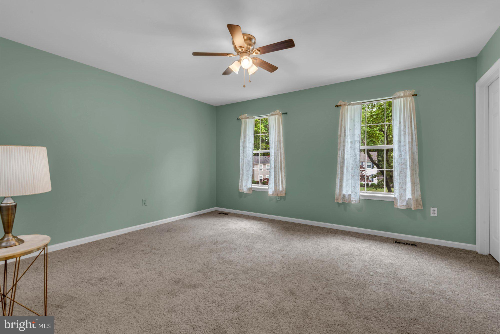 Well Cared for Home in Foxmoor located in a Cul-De-Sac. Fresh Paint, W – image 20