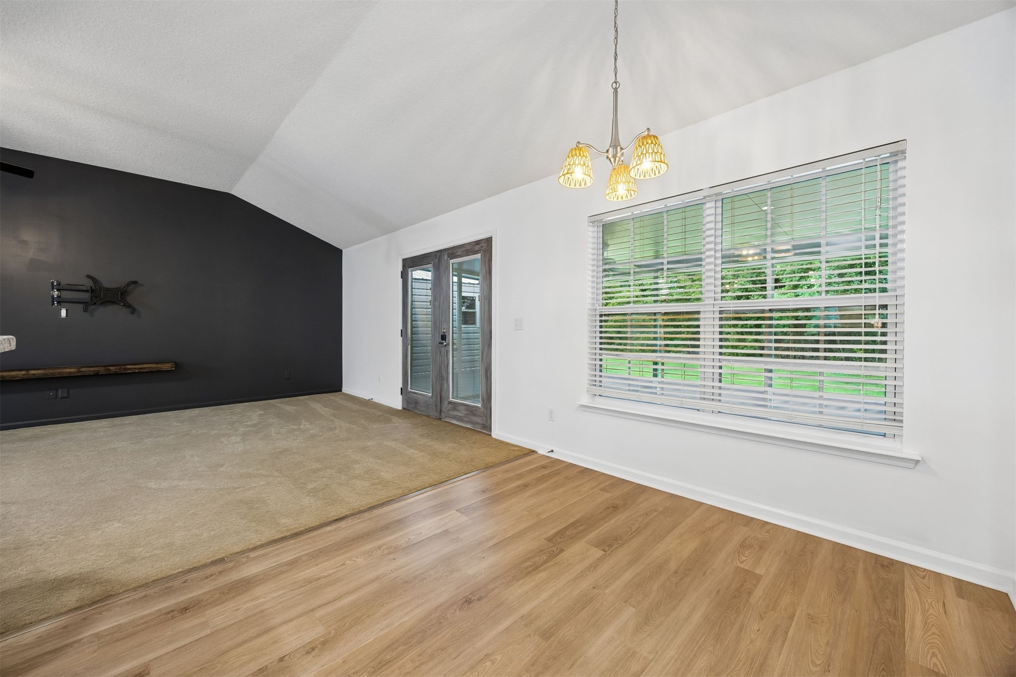 Tired of choosing between a backyard and a commute? At 54079 Amblerwoo – image 29