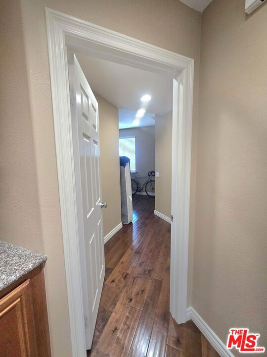 Stunning 5-bedroom, 4-bathroom, 2-story single-family home in the high – image 18
