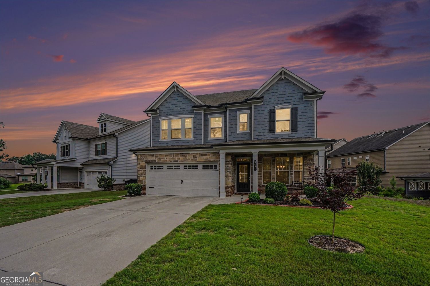 This 2,807 SF, 4-bedroom, 2.5-bath home is nestled in a vibrant commun – image 3