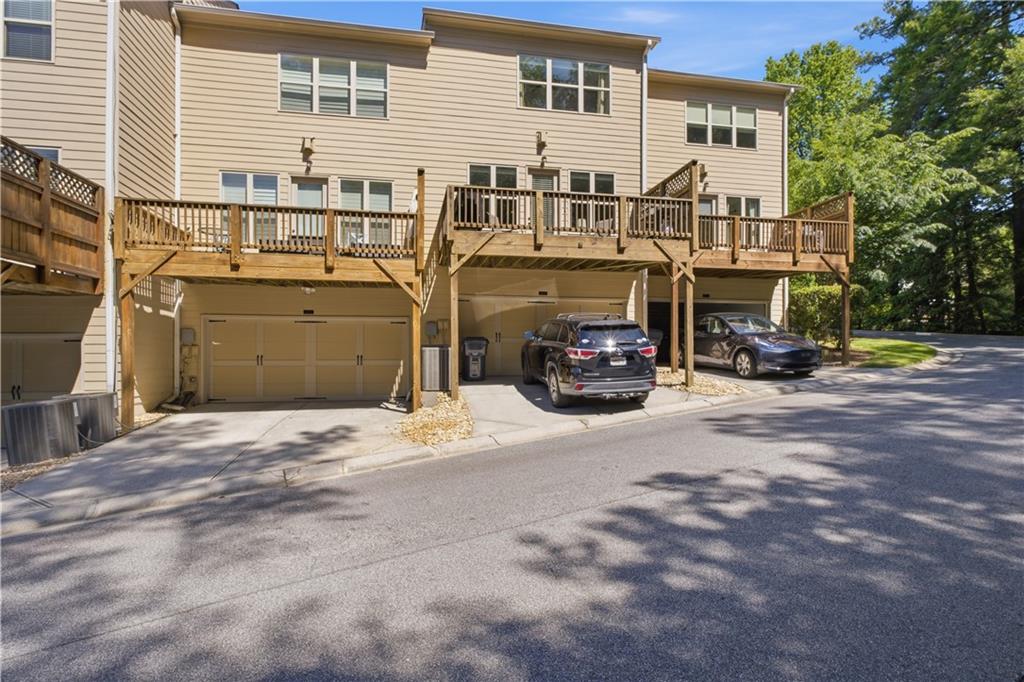 Tucked away in the quiet and welcoming 24-unit community of Brandly Ha – image 35