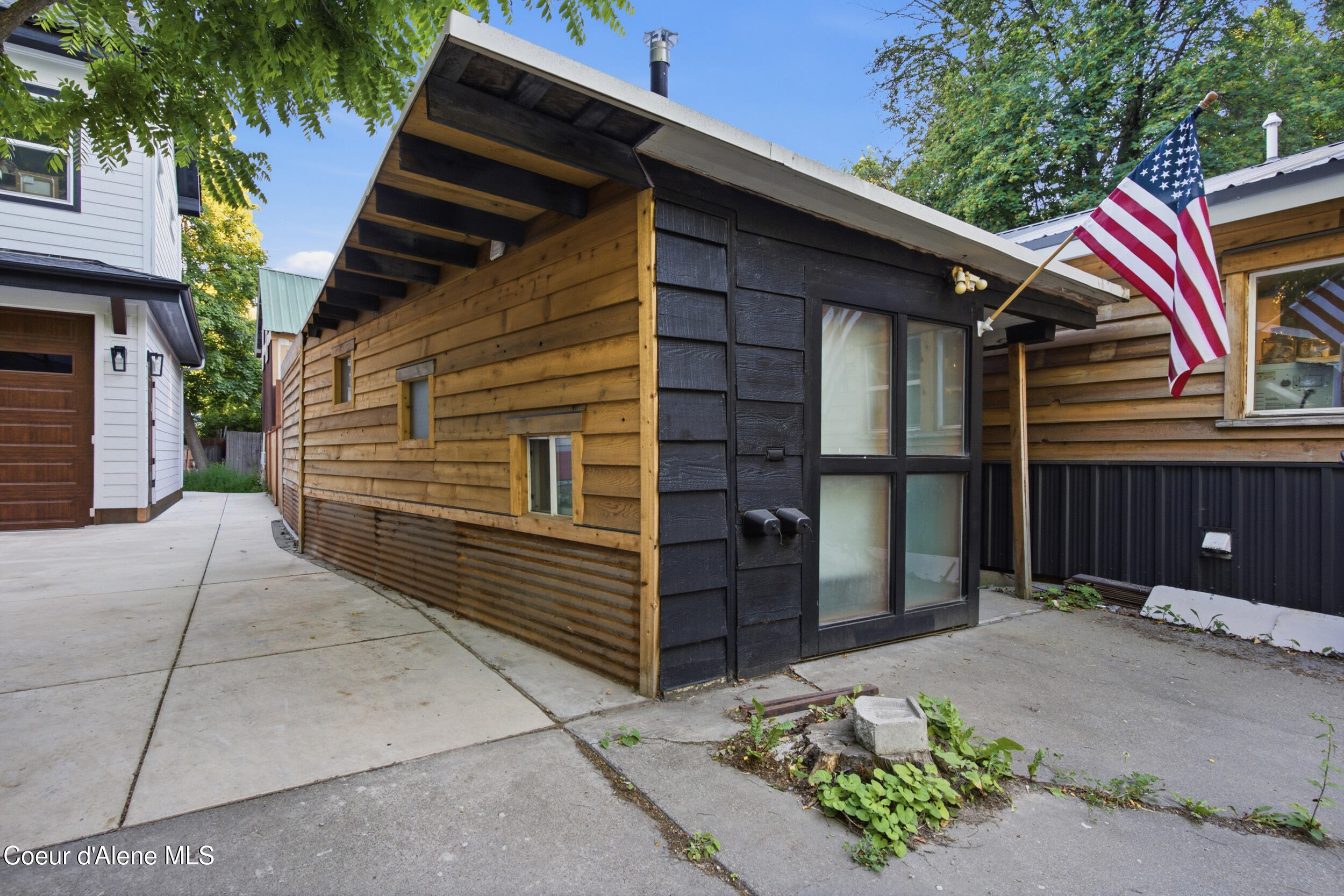 417 417 N Pine St, Sandpoint, Idaho, 83864, USA, ,Residential,For Sale,417 N Pine St,26-1642