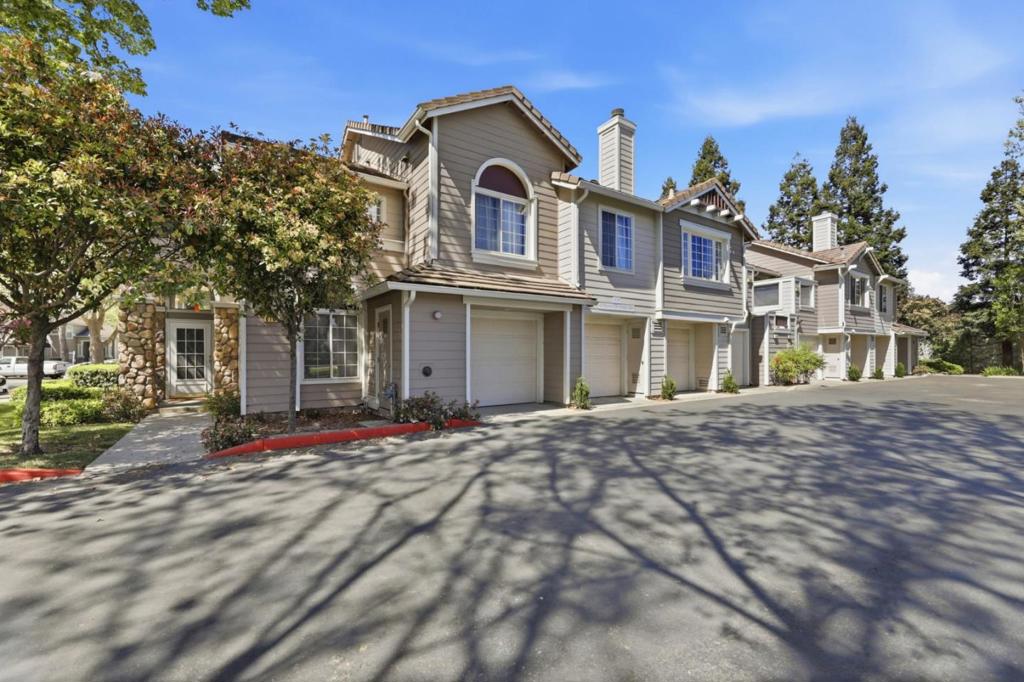 6121 6121 Lambeck Lane, San Jose, California, 95119, USA, 3 Bedrooms Bedrooms, ,3 BathroomsBathrooms,Residential,For Sale,6121 Lambeck Lane,efcfc92c-59f1-49b4-8318-c431f2