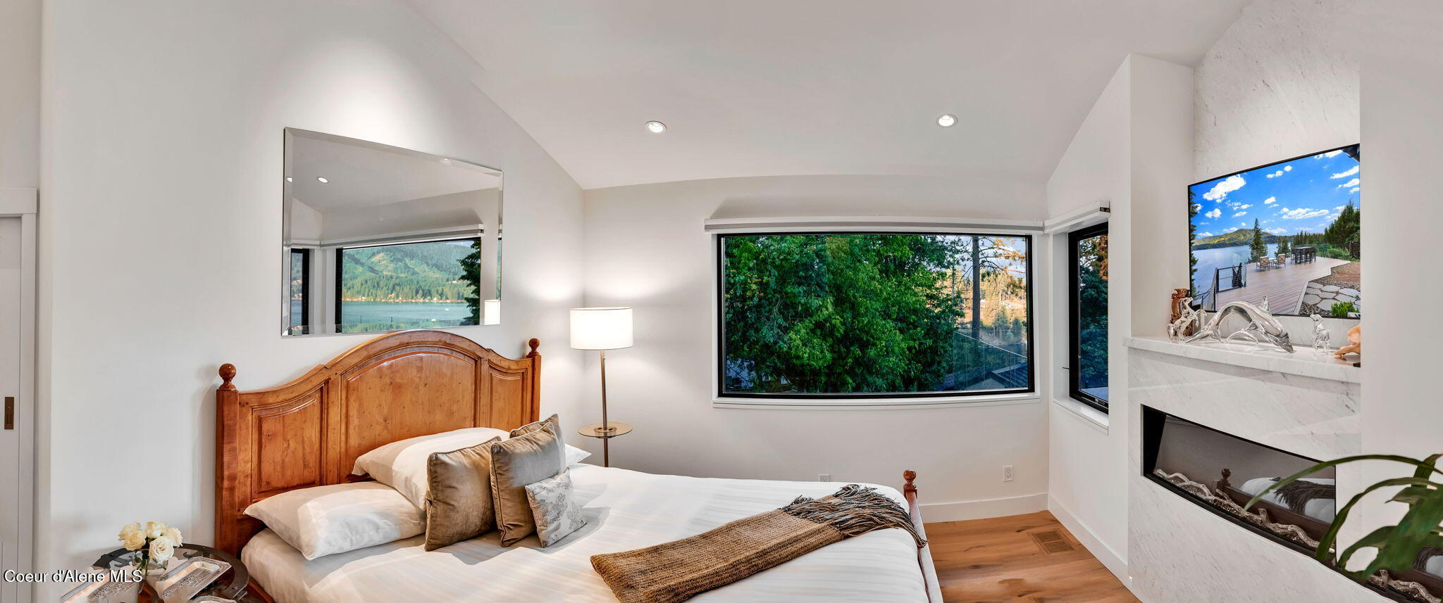 Lake front property with completely reimagined home, finished in 2024 – image 41
