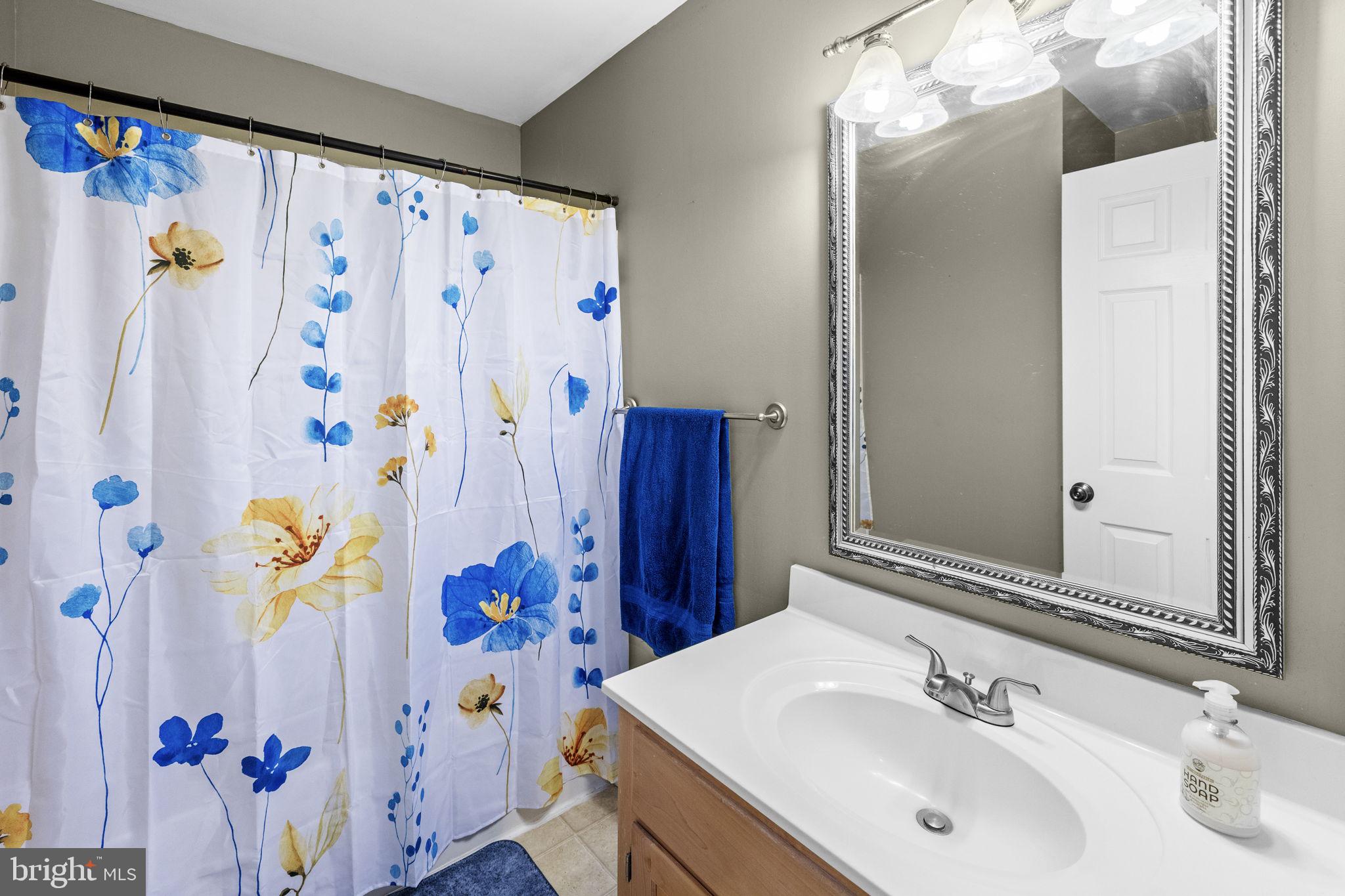 621 621 Ridgemont Drive, Louisa, Virginia, 23093, USA, 5 Bedrooms Bedrooms, ,3 BathroomsBathrooms,Residential,For Sale,621 Ridgemont Drive,VALA2010174