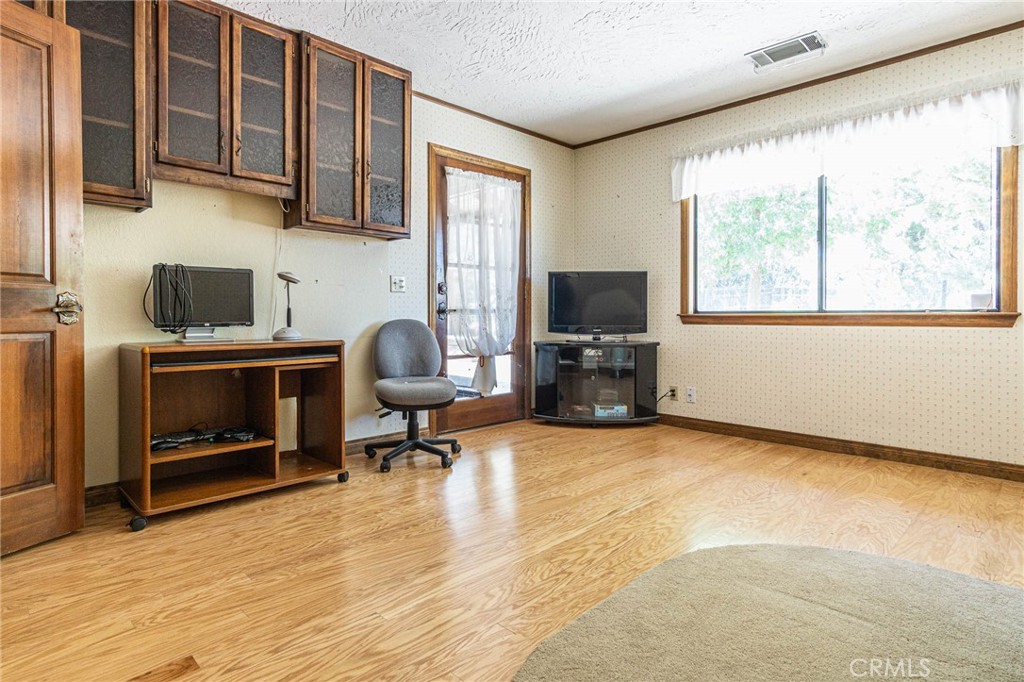 Something is refreshing about a home that actually gives you room to b – image 44
