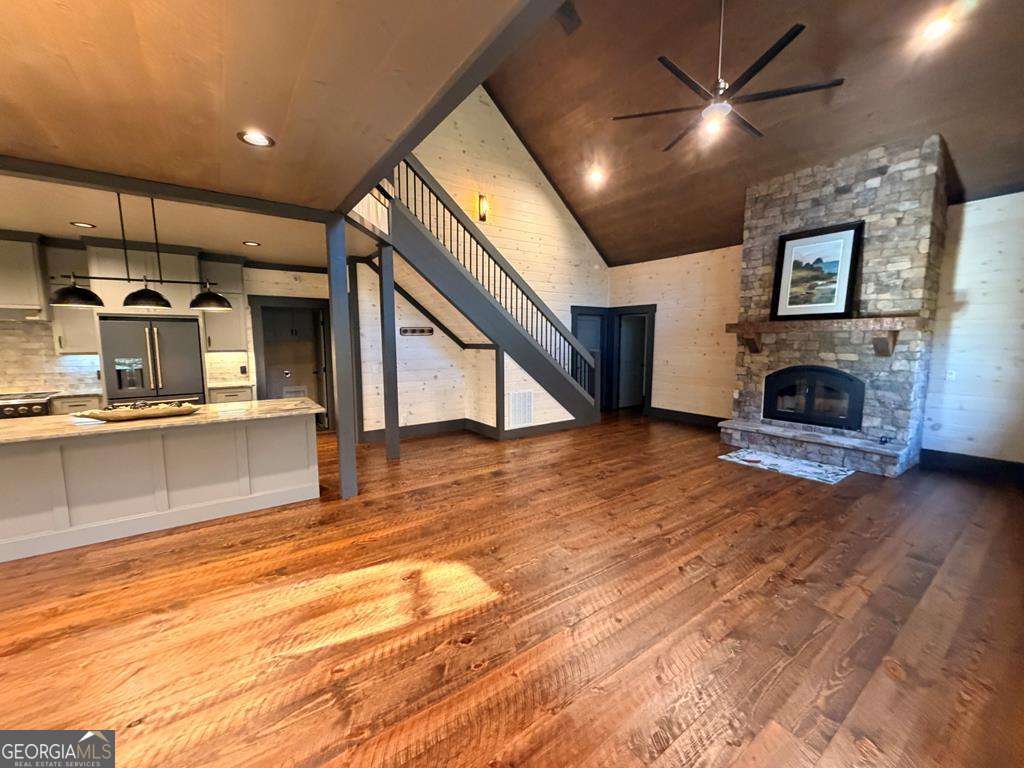 Welcome to your Private RIVERFRONT DREAM HOME on the shimmering shores – image 72