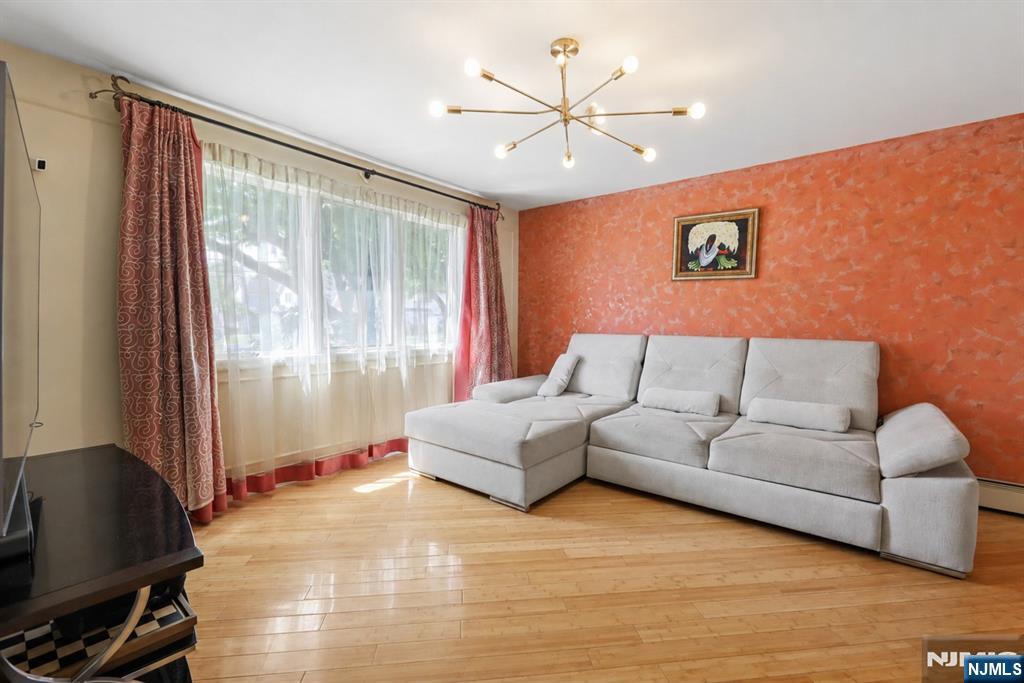 29-07 Fair Lawn Avenue, Fair Lawn, New Jersey, 07410, USA, 4 Bedrooms Bedrooms, ,4 BathroomsBathrooms,Residential,For Sale,29-07 Fair Lawn Avenue,26016016