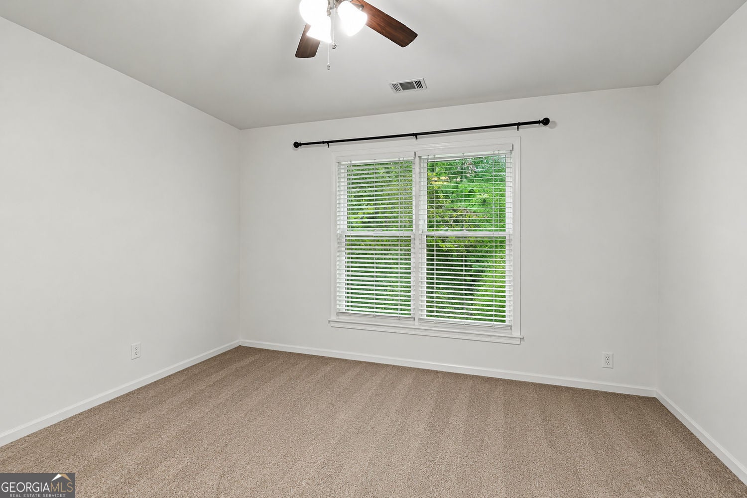 Buy This Home & We Will Buy Yours! Lease Purchase Oppurtunity Availabl – image 16