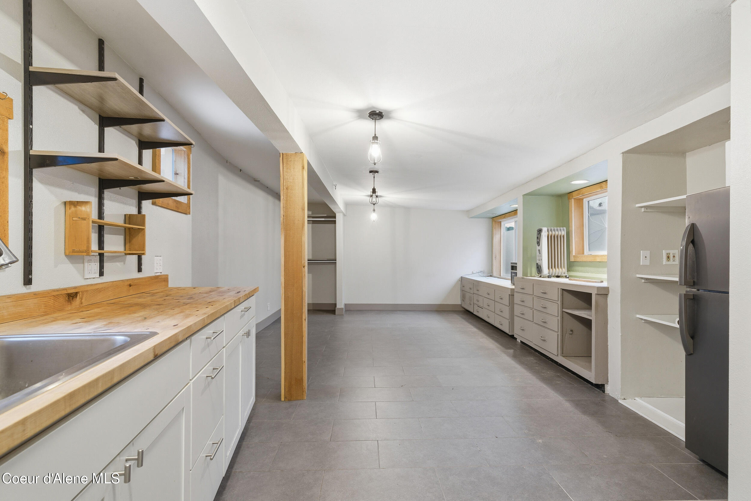 417 417 N Pine St, Sandpoint, Idaho, 83864, USA, ,Residential,For Sale,417 N Pine St,26-1642