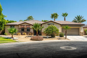 Exceptional opportunity to own a spacious 4 bedroom, 3 bath residence – image 1