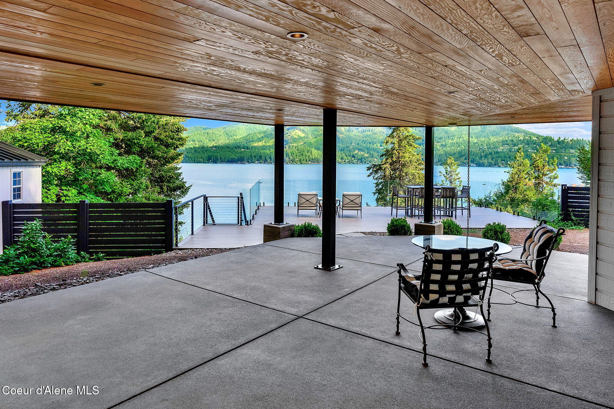 Lake front property with completely reimagined home, finished in 2024 – image 56