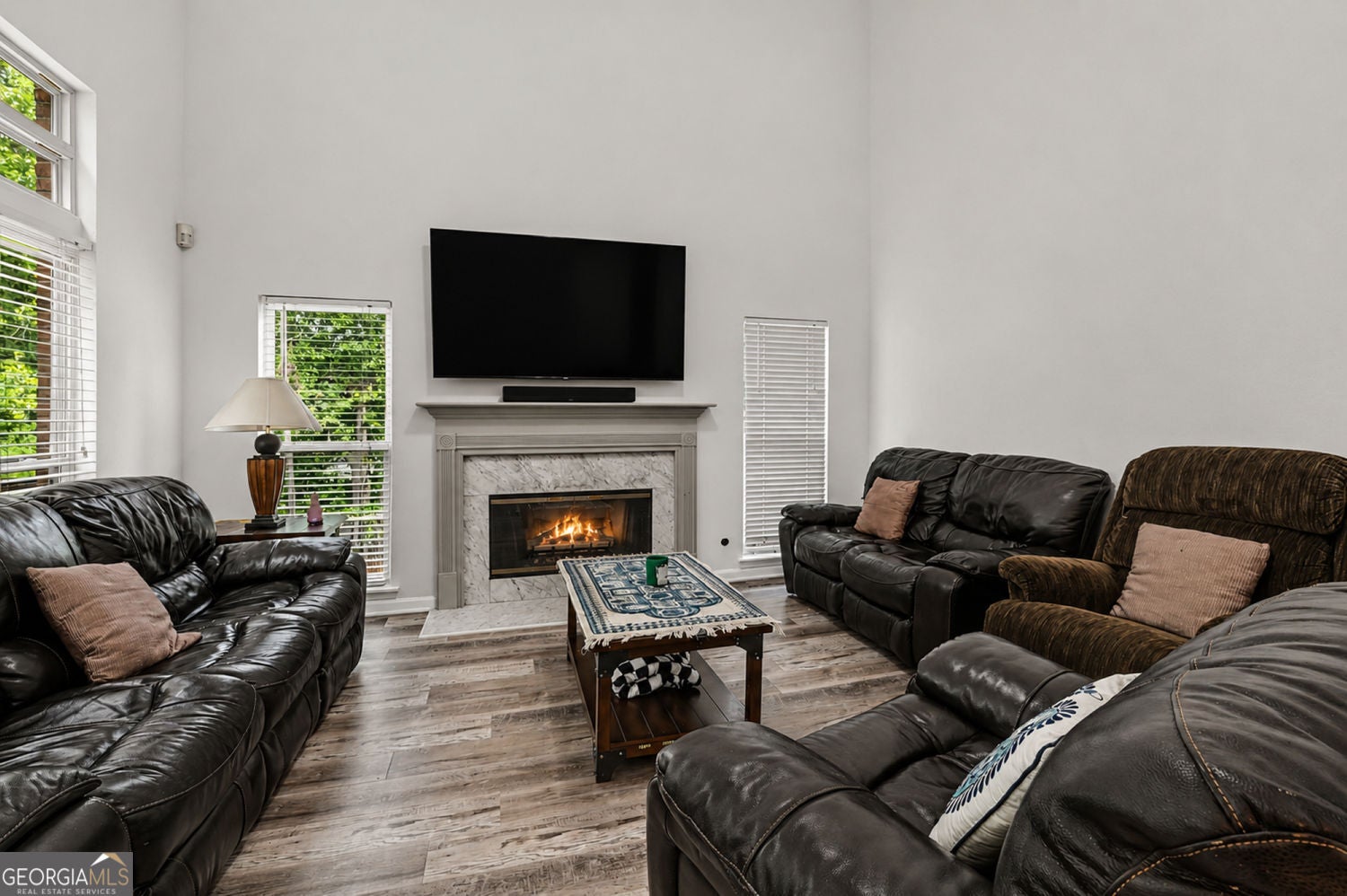 Buy This Home & We Will Buy Yours! Lease Purchase Oppurtunity Availabl – image 10